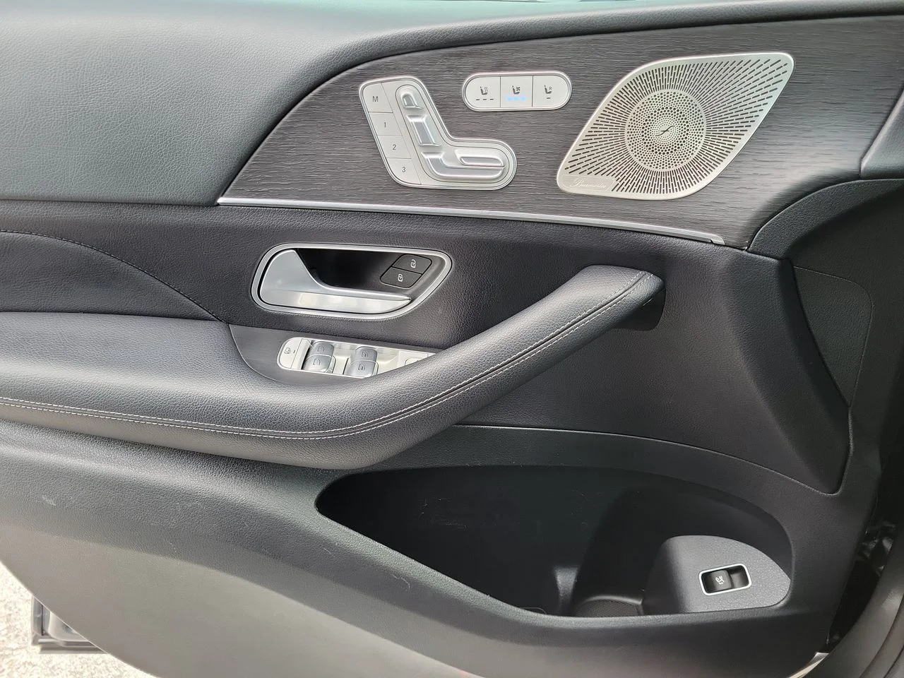 Certified Used 2021  Mercedes-Benz GLS 450 image 27