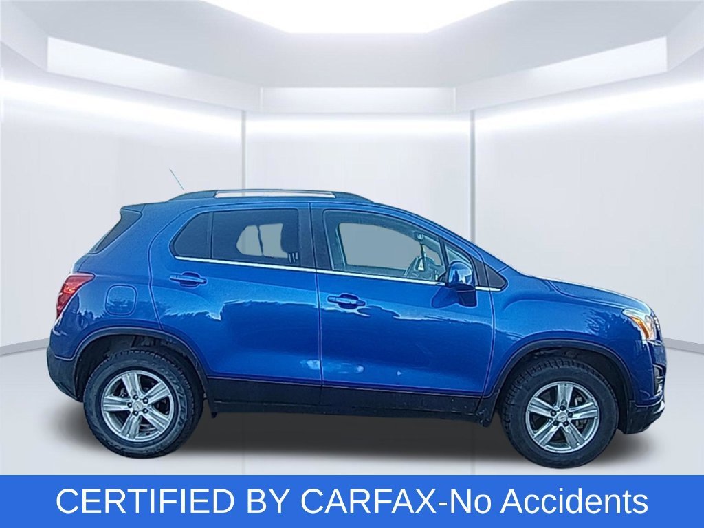 Used 2015 Chevrolet Trax LT with VIN KL7CJRSB8FB092451 for sale in Northfield, Minnesota