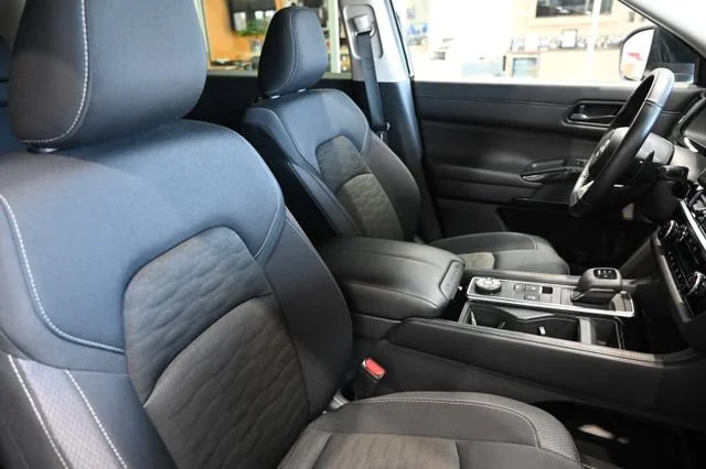 Used 2025 Black Nissan SV image 8