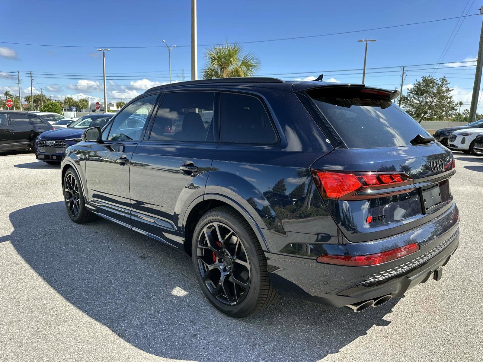 2026 Audi SQ7 Prestige photo 3