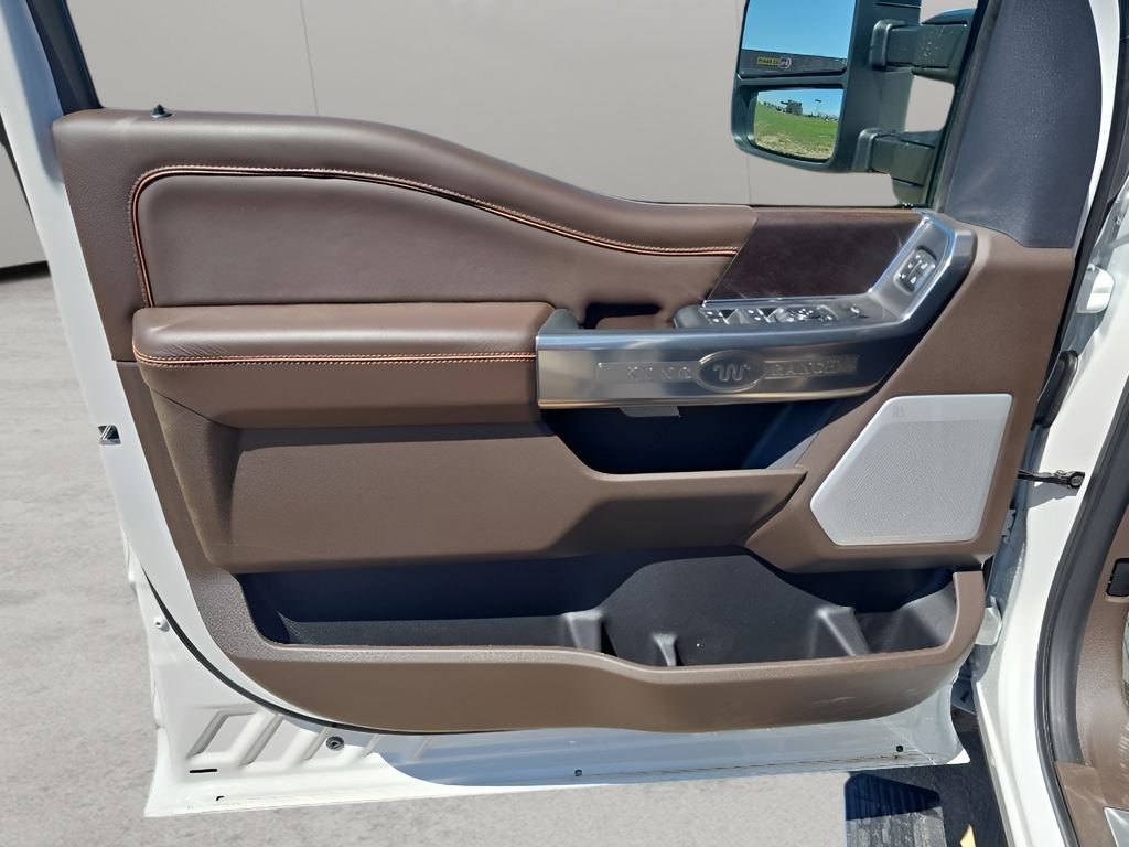 New 2026 Star White Metallic Tri-Coat Ford F-250® King Ranch® image 11