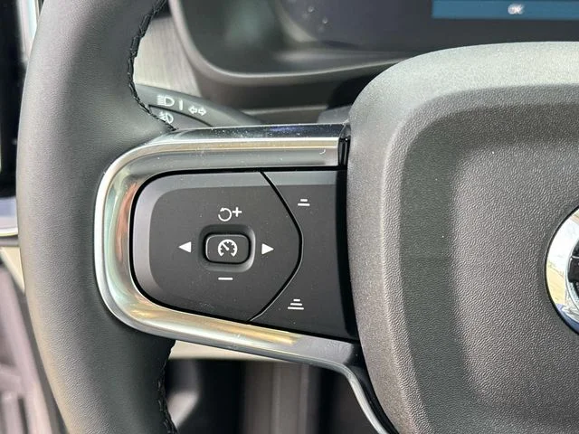 New 2026 Aurora Silver Volvo Ultra image 25