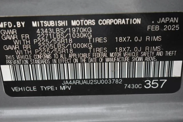 Used 2025 Gray Mitsubishi 2.0 ES image 34