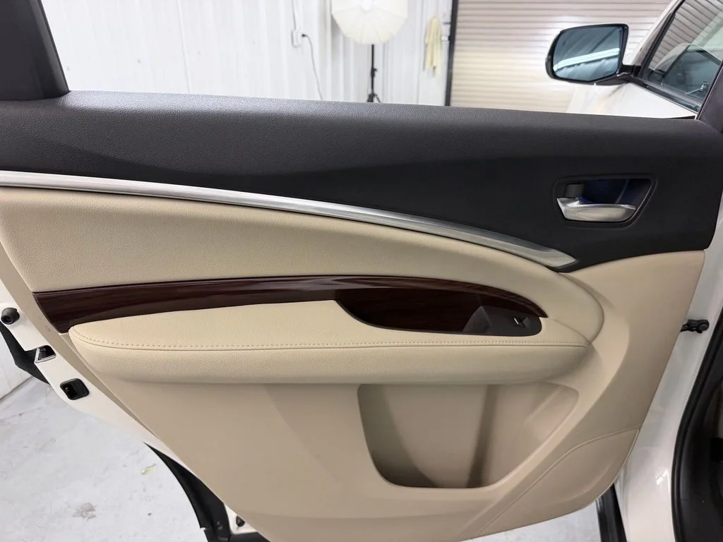 Used 2016  Acura 3.5L image 33