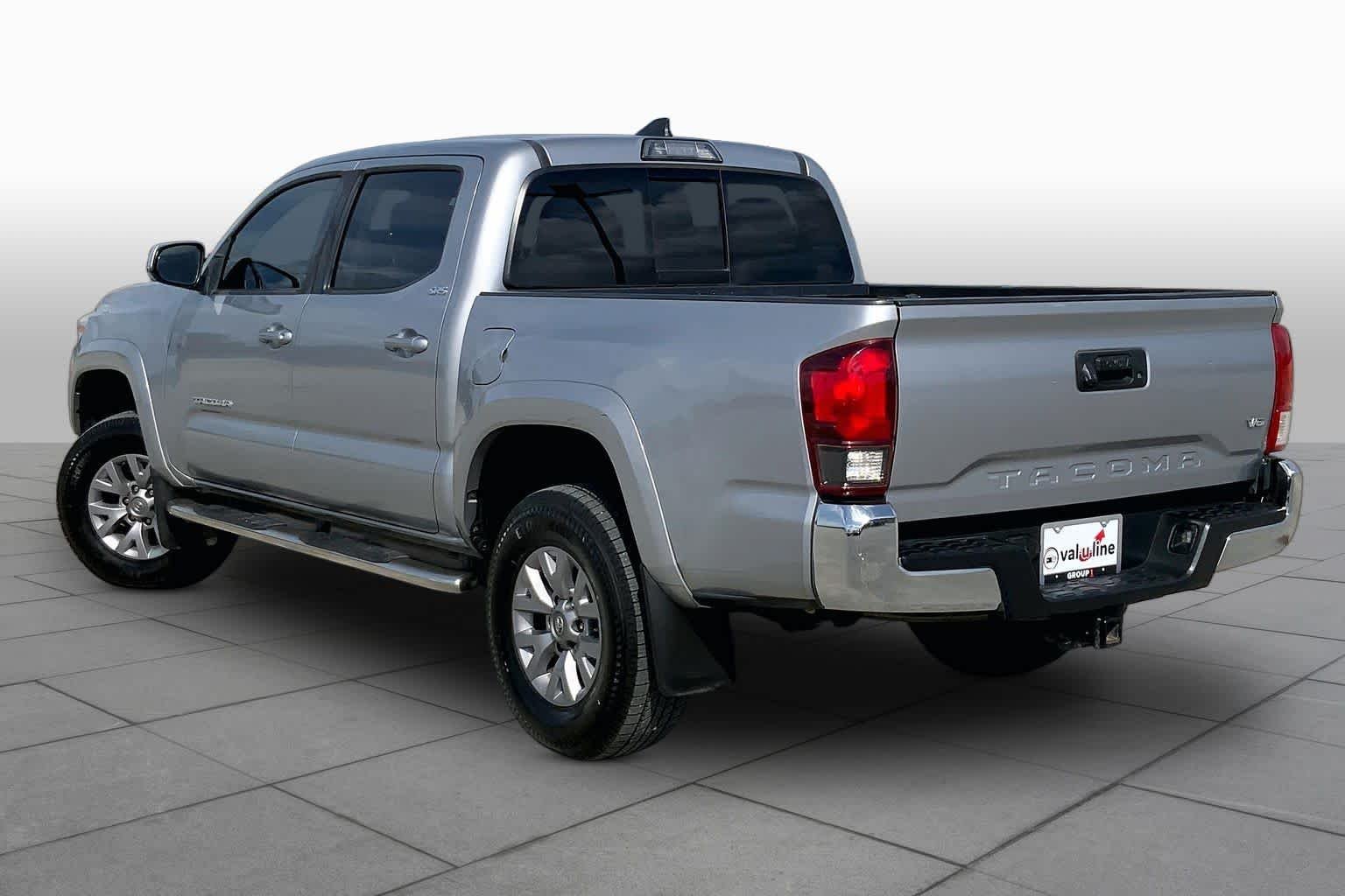 Used 2019 Silver Sky Metallic Toyota SR5 image 11
