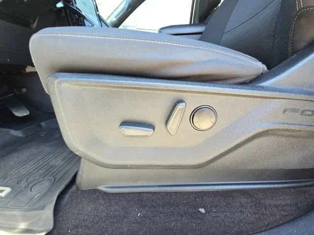 Used 2022 White Ford XLT image 22