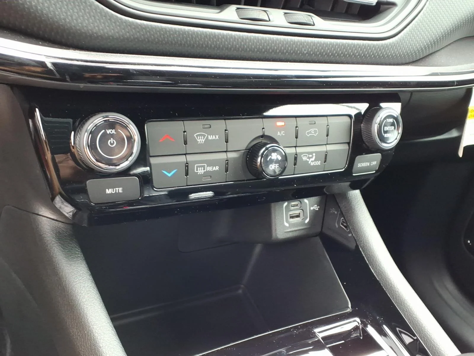 New 2026 Joose Jeep Latitude Altitude image 8