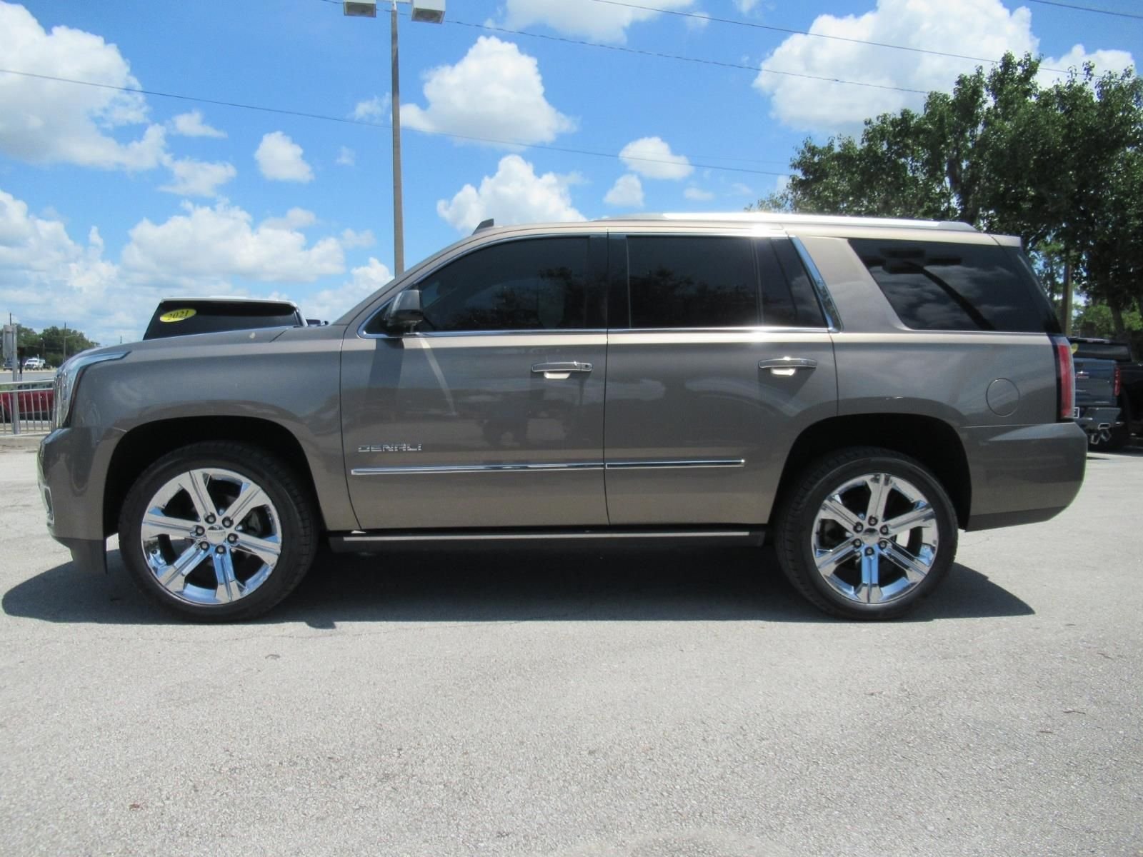 Used 2019  GMC Denali image 4