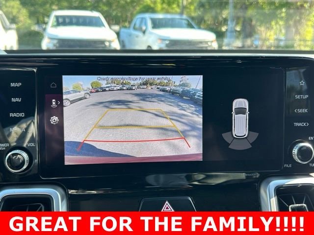 Used 2022 Passion Red Tintc Kia S image 24