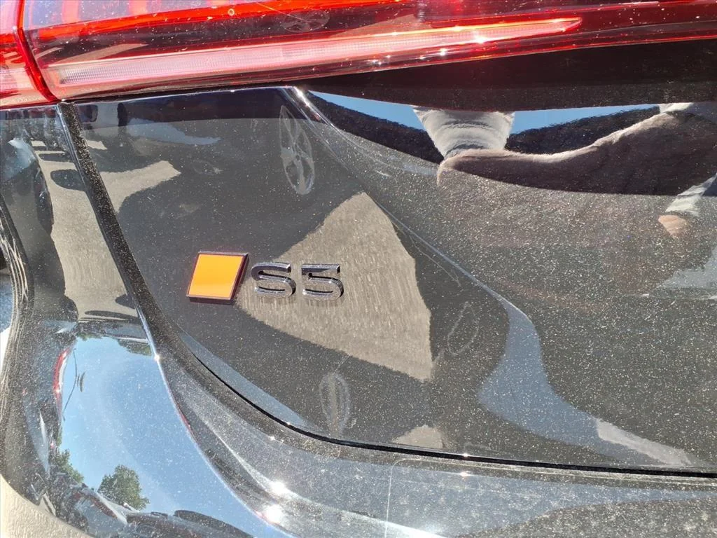 New 2025 Mythos Black Metallic Audi Premium Plus image 26
