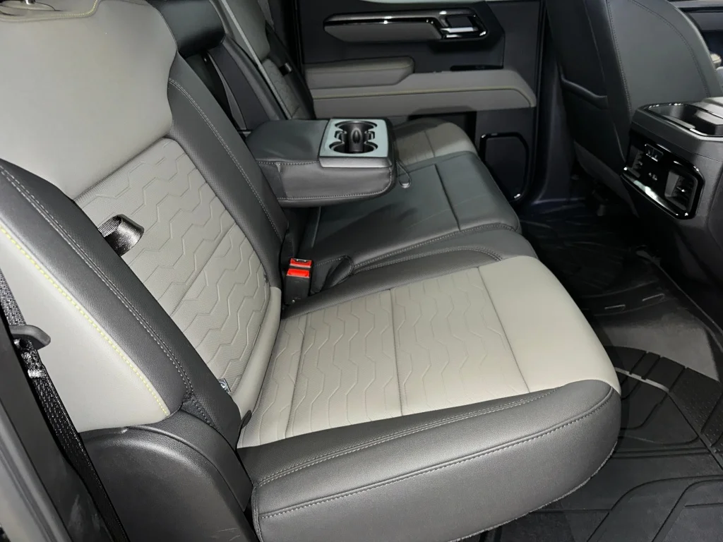 2026 Chevrolet Silverado 1500 ZR2 - Photo 33