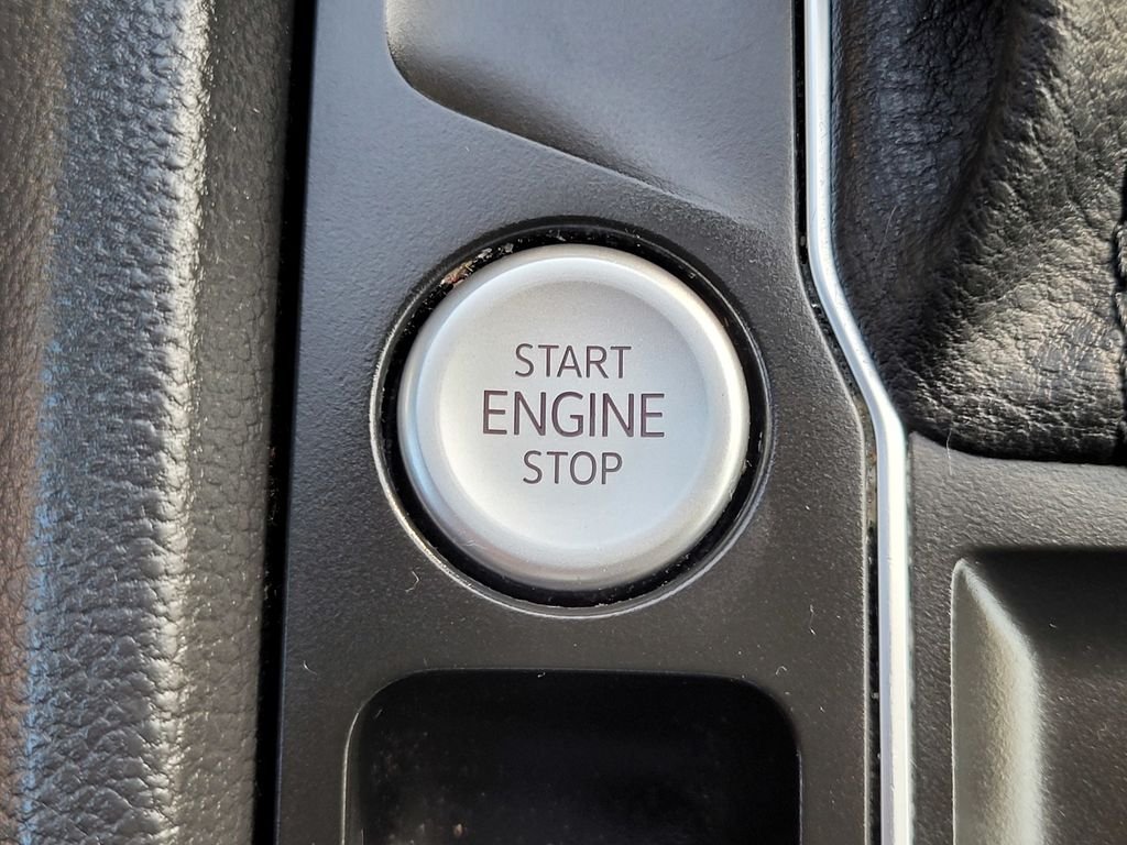 Certified Used 2020 Gray Volkswagen 3.6L V6 SE w/Technology image 24
