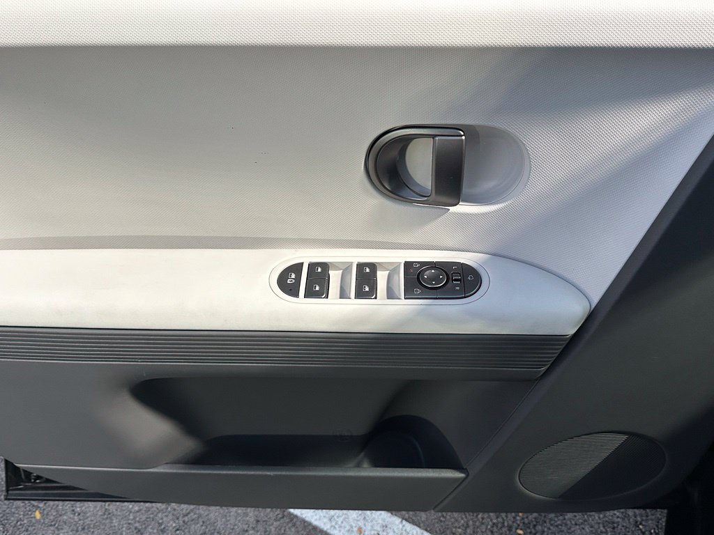 2025 Hyundai IONIQ 5 SEL - Photo 9