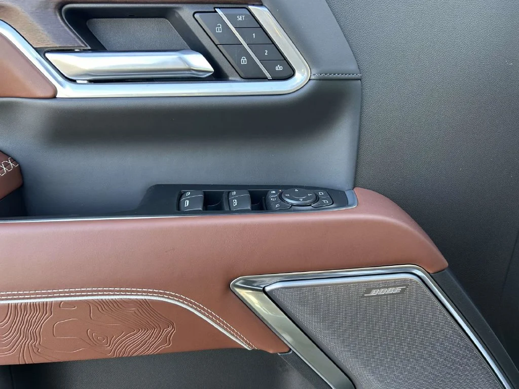 New 2026 Glacier White Tricoat GMC Denali Ultimate image 15