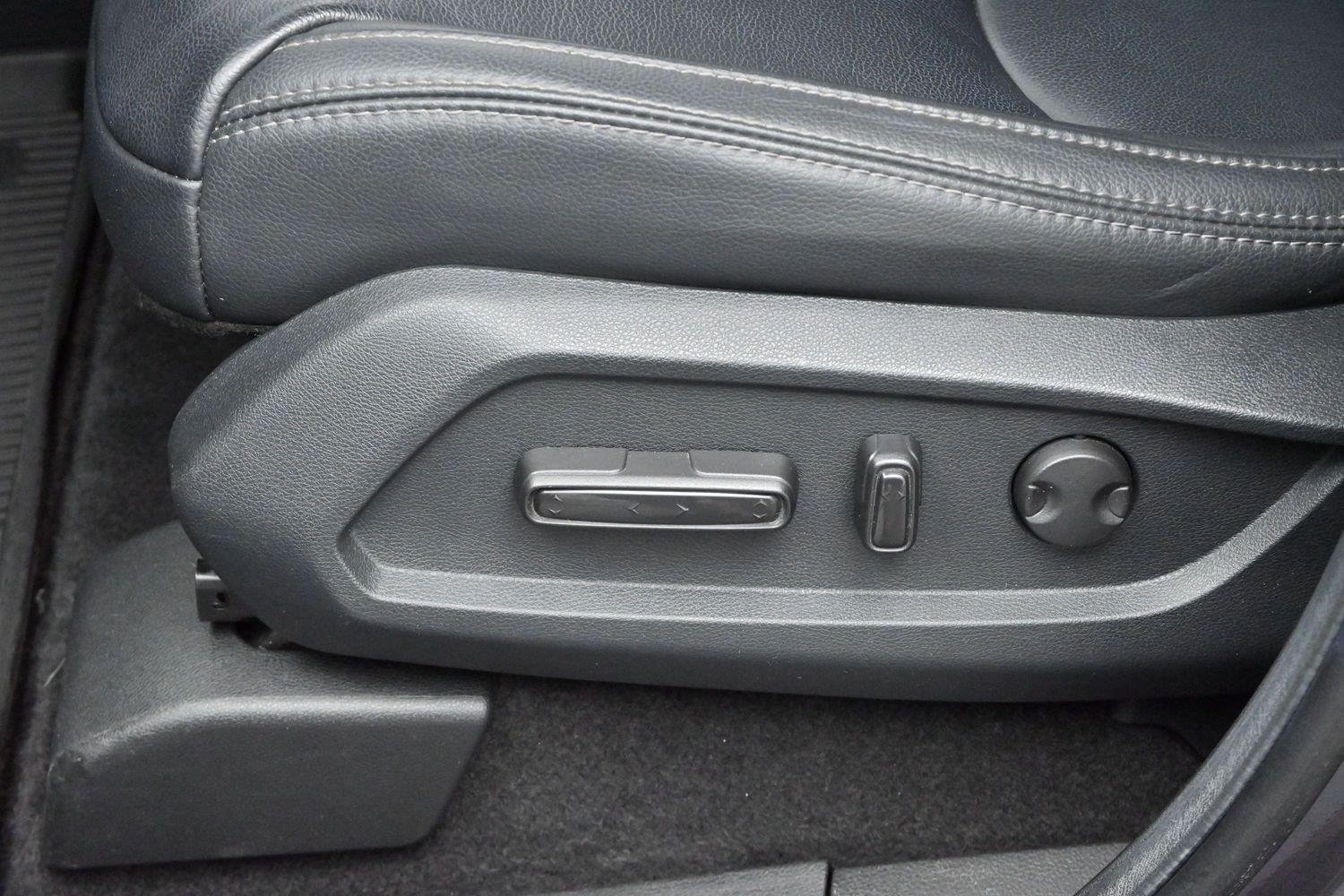 Used 2024 Gray Honda Touring image 15