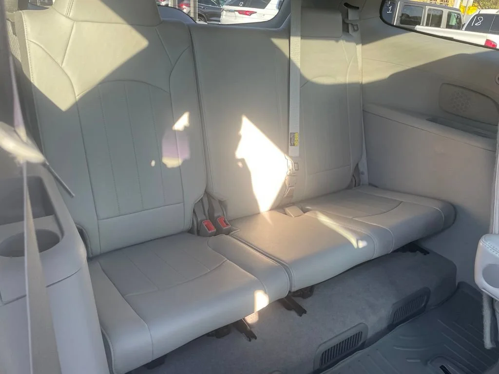 Used 2016 WHITE FROST TRICOAT Buick Premium image 20