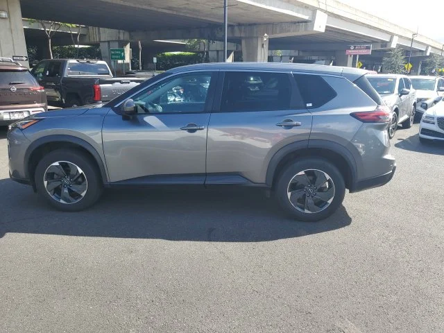 Used 2024 Gray Nissan SV image 2