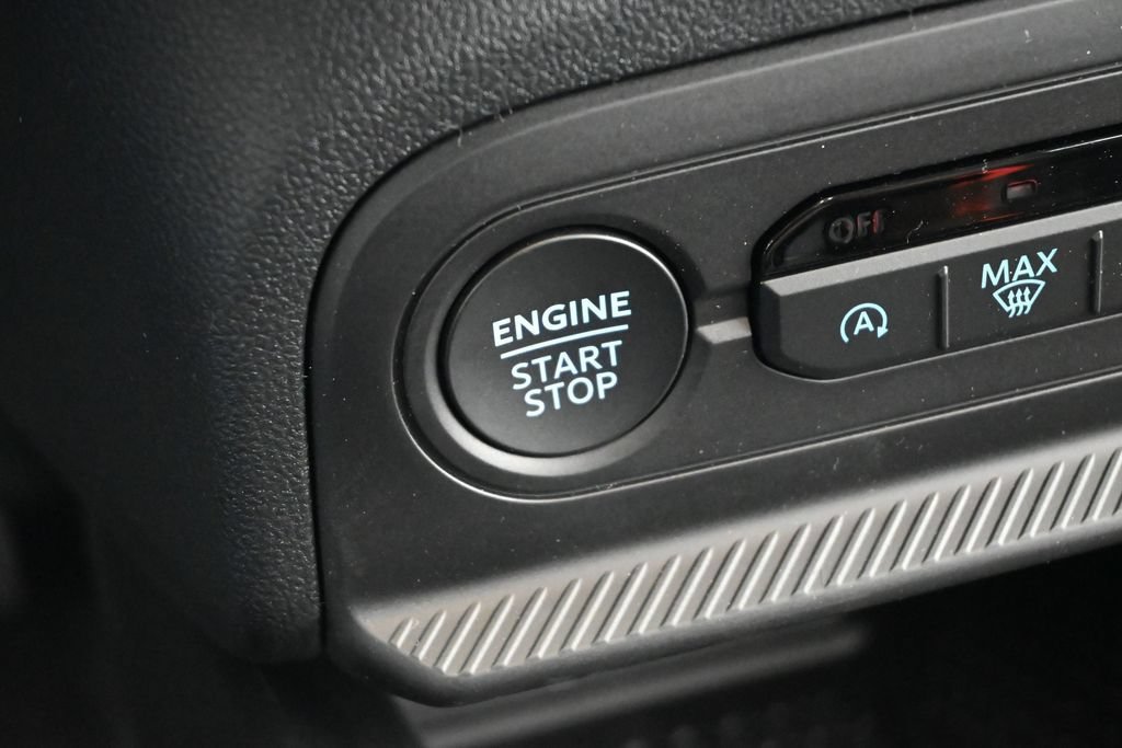 New 2026 Carbonized Gray Metallic Ford Outer Banks image 13