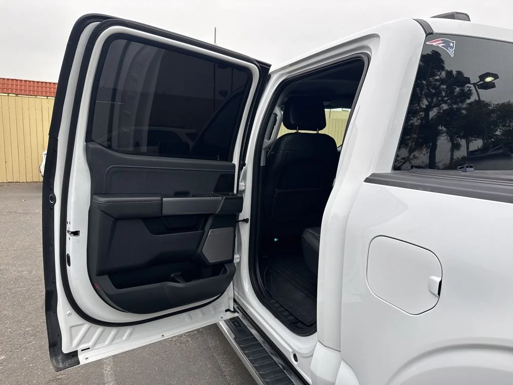 Used 2022 White Ford Lariat image 14