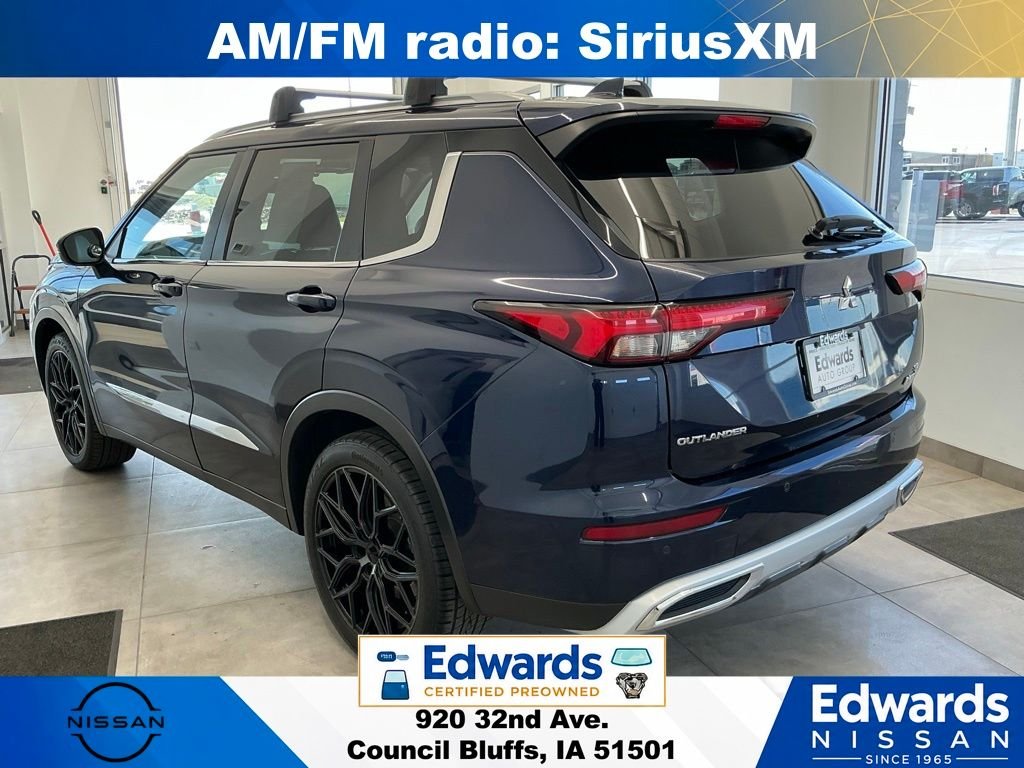 Used 2022 Blue Mitsubishi SE image 6