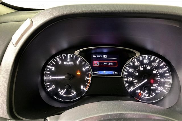 Used 2017 Gray Nissan Platinum image 12