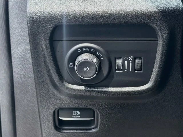 Used 2024 Silver Jeep Overland image 11
