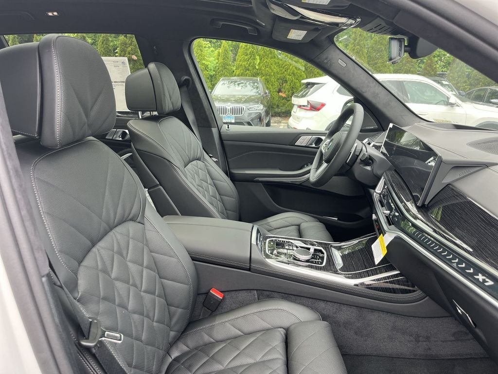 Used 2027 Alpine White BMW xDrive40i image 26