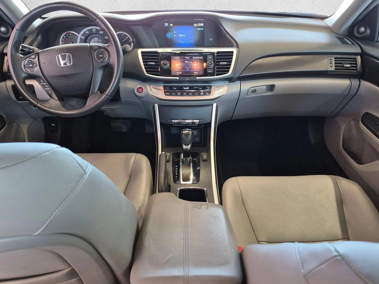 Used 2014 Silver Honda EX-L image 14