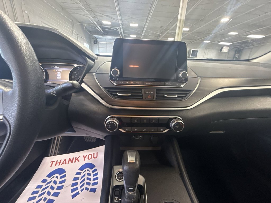 2025 Nissan Altima SV - Photo 14
