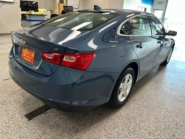 Used 2024 Lakeshore Blue Metallic Chevrolet 1LT image 5