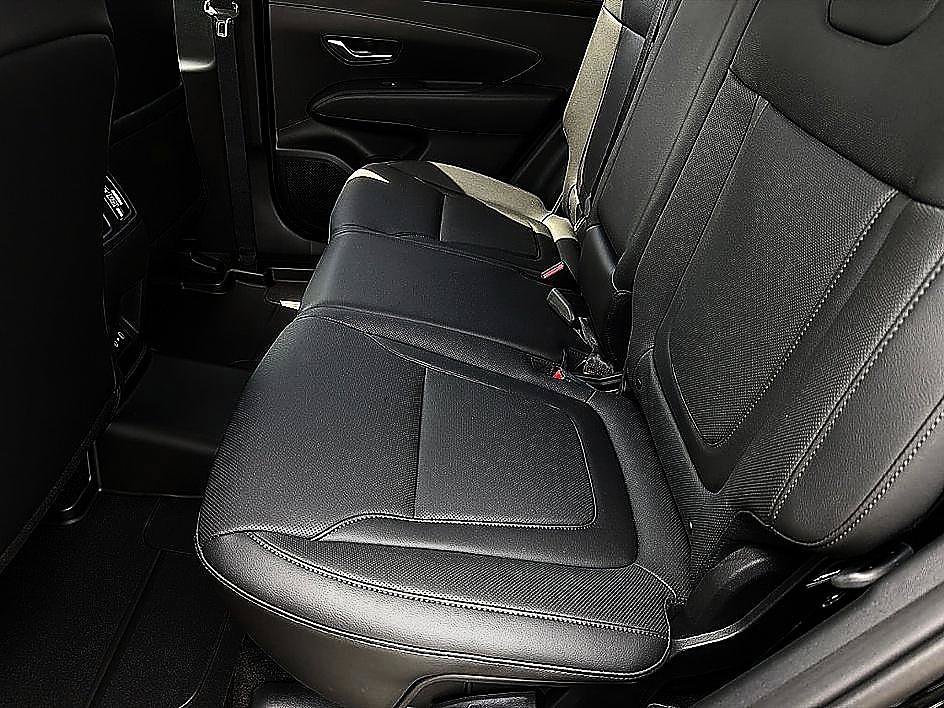 New 2026 Phantom Black Hyundai SEL Plus FWD image 7