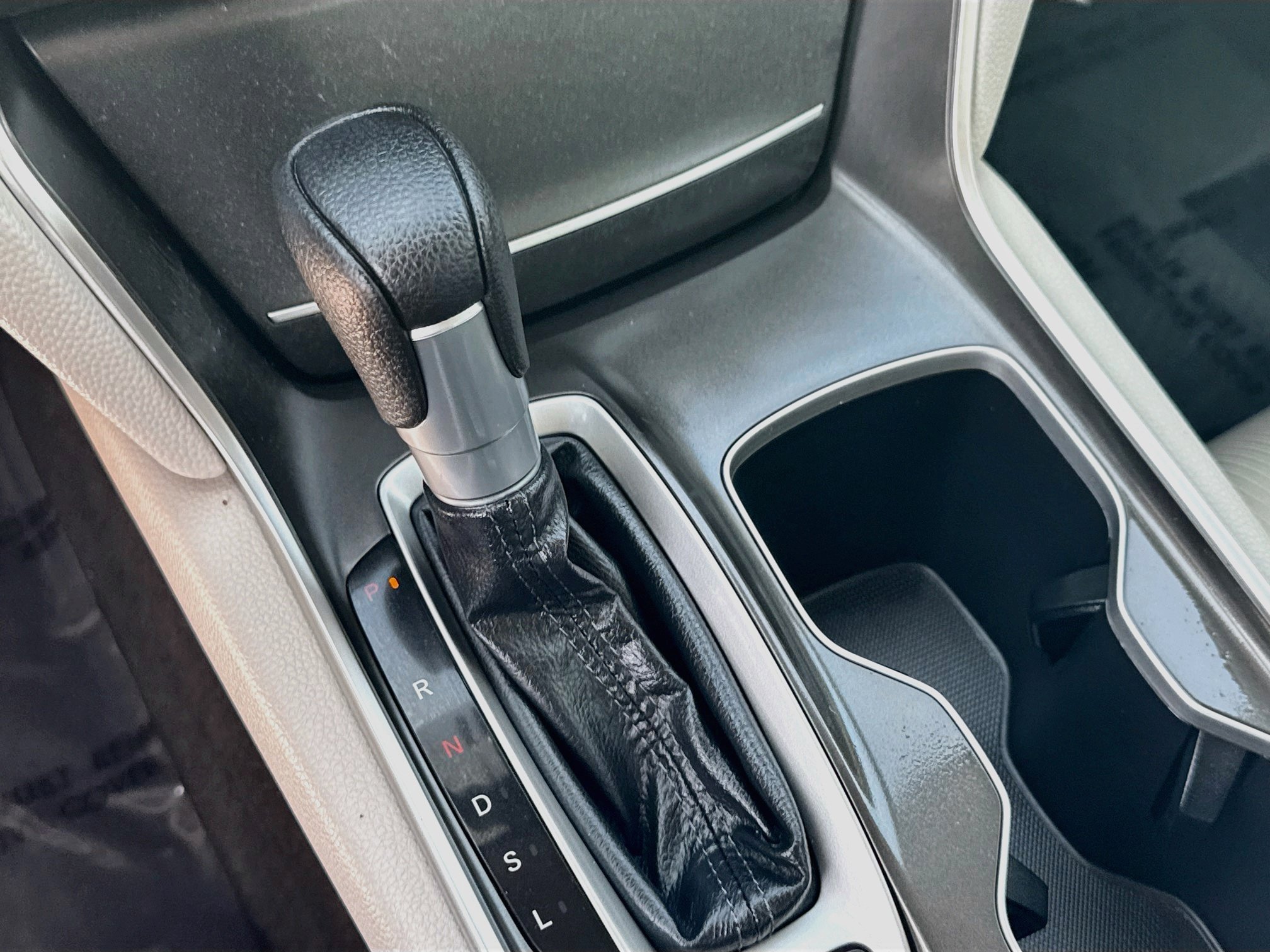 2020 Honda Accord LX - Photo 15