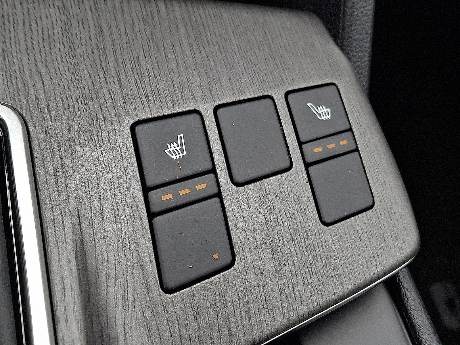 New 2026 Wolf Gray Kia X-Line image 13