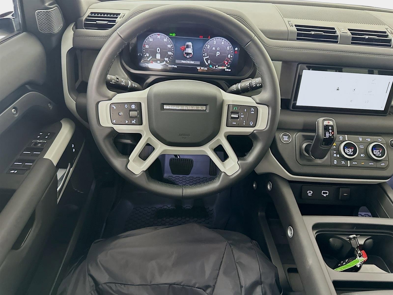 Used 2024 White Frost Land Rover S image 24