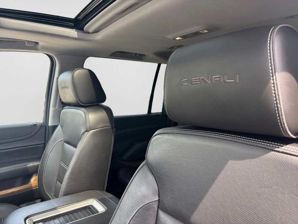 Used 2020 White GMC Denali image 39