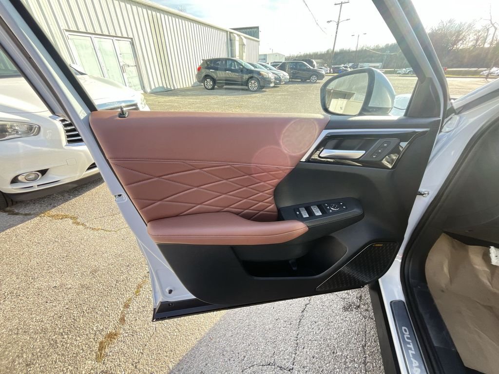 2026 Mitsubishi Outlander SEL - Photo 13