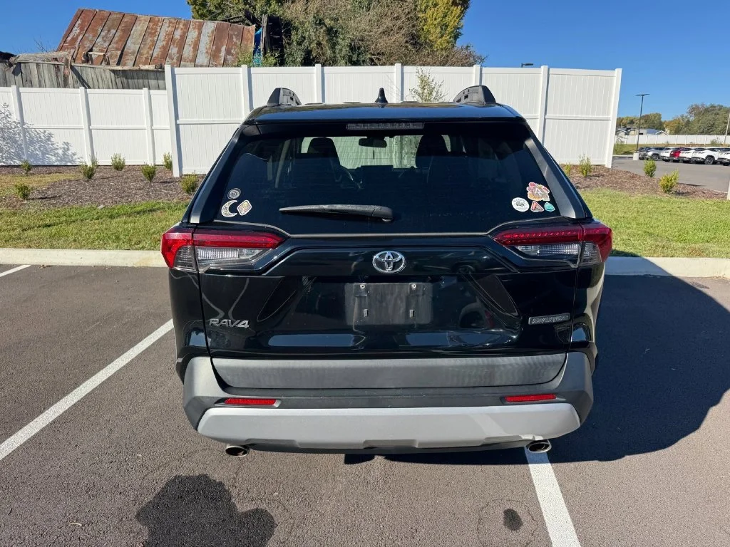 Used 2019 Black Toyota Adventure image 17