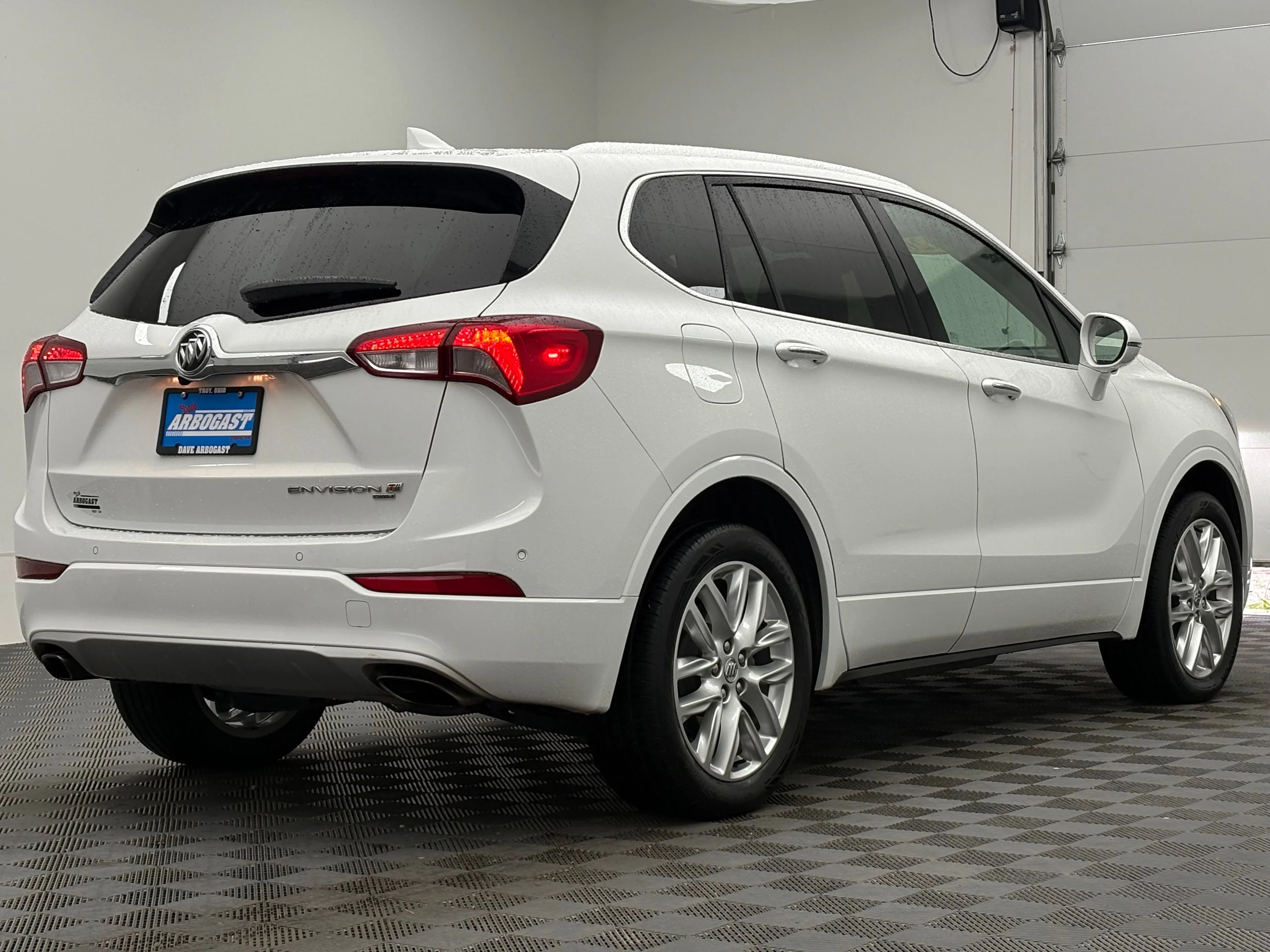 Used 2020 SUMMIT WHITE Buick Premium II image 8