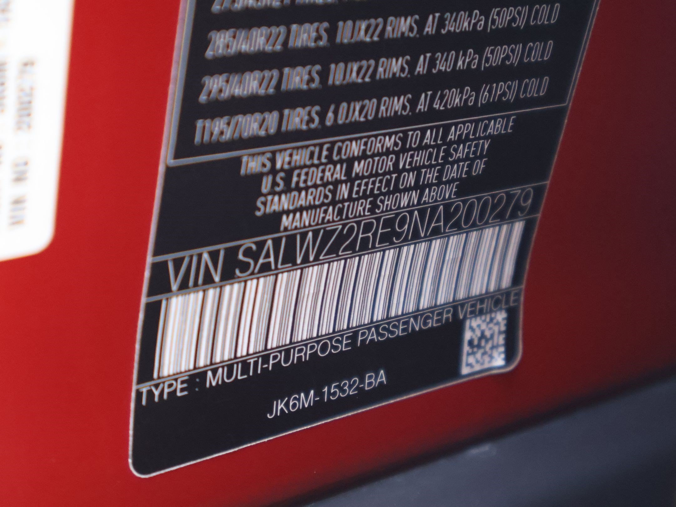 Used 2022 Firenze Red Metallic Land Rover SVR image 33