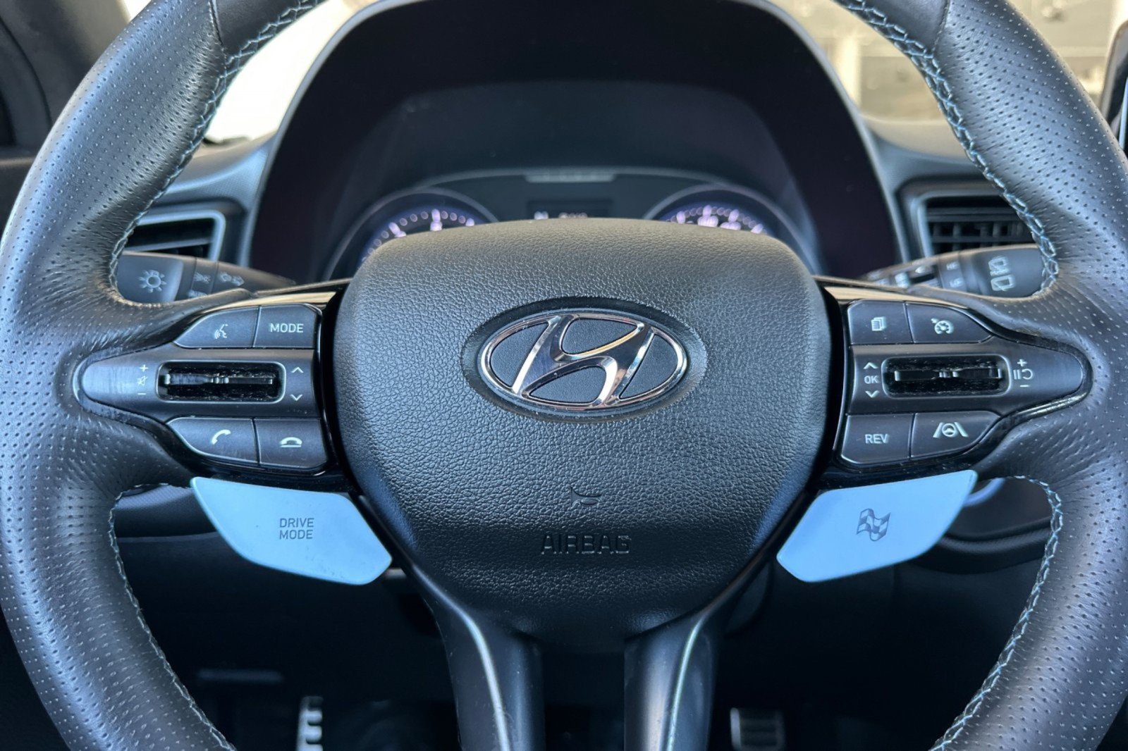 Used 2022 BLACK Hyundai  image 22