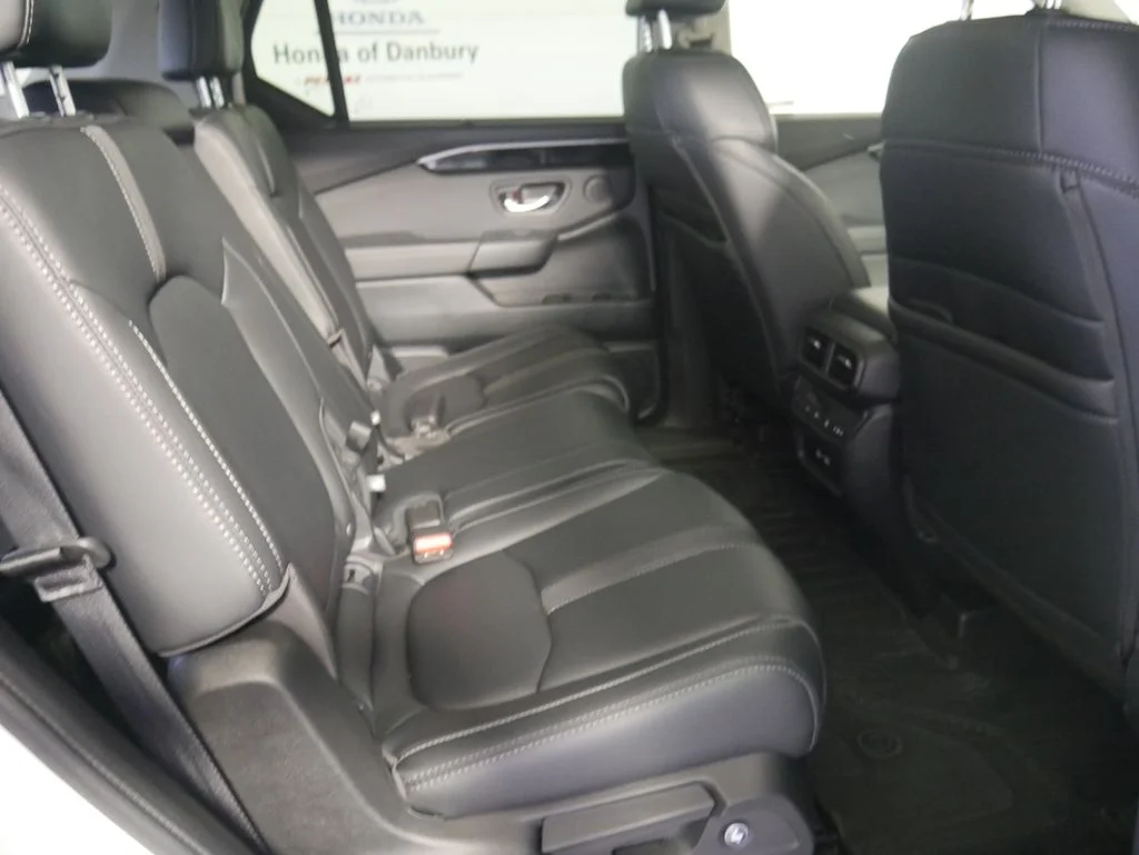 2023 Honda Pilot Touring - Photo 8