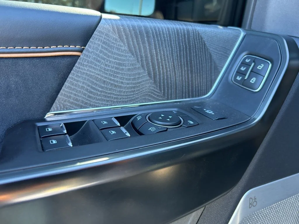 Used 2024 Black Metallic Ford Platinum image 50