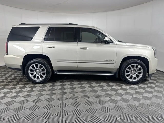 Used 2016 Beige GMC Denali image 2