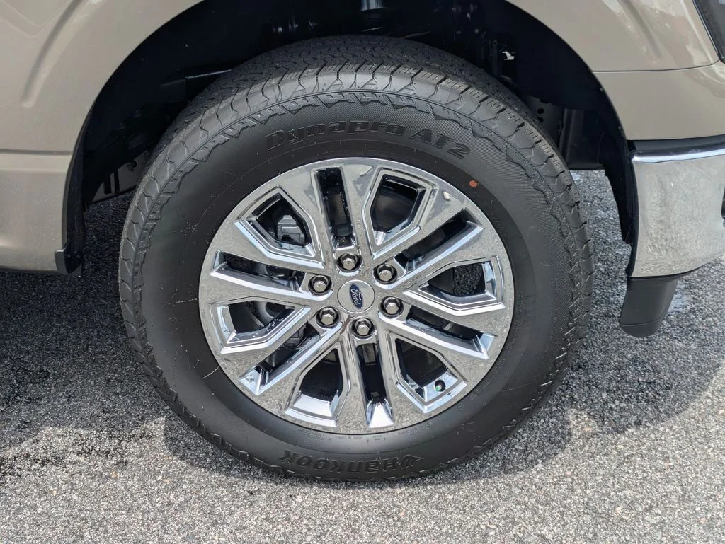 New 2026 Marsh Gray Ford Lariat image 10