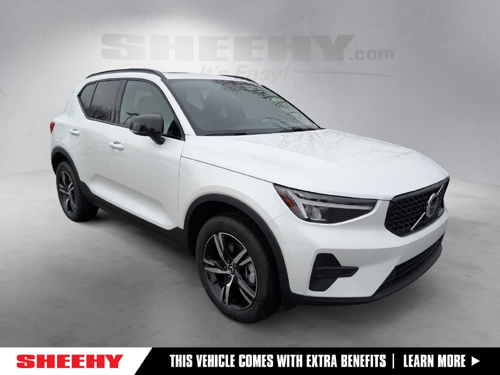 2026 Volvo XC40 Core