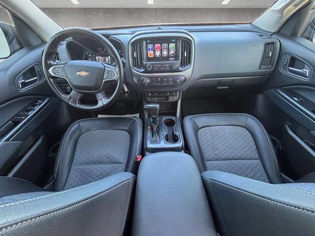 Used 2016 White Chevrolet Z71 image 21