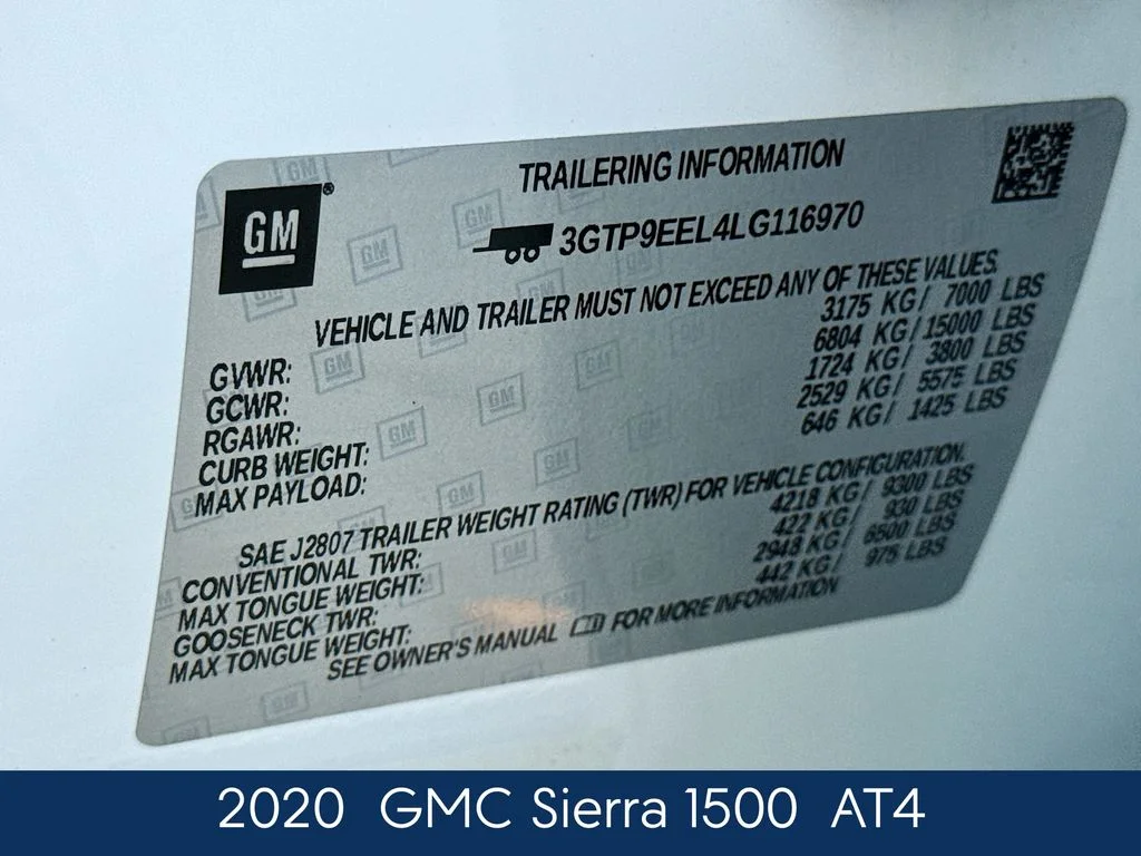 Used 2020 White GMC AT4 image 22