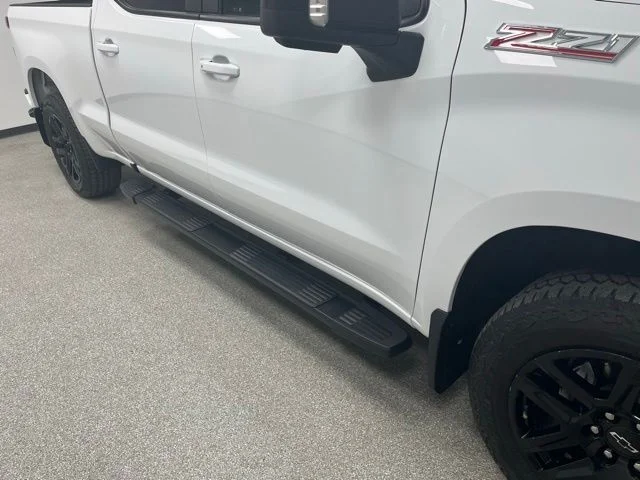 Used 2024 White Chevrolet RST image 12