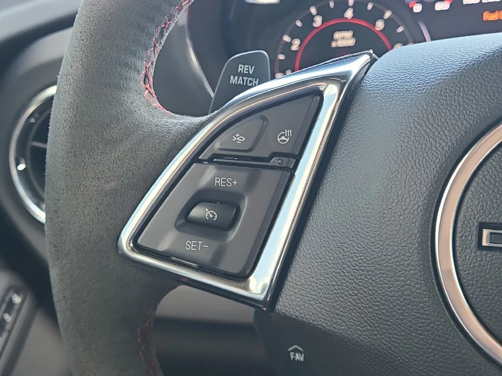 Used 2023 SHARKSKIN METALLIC Chevrolet ZL1 image 21