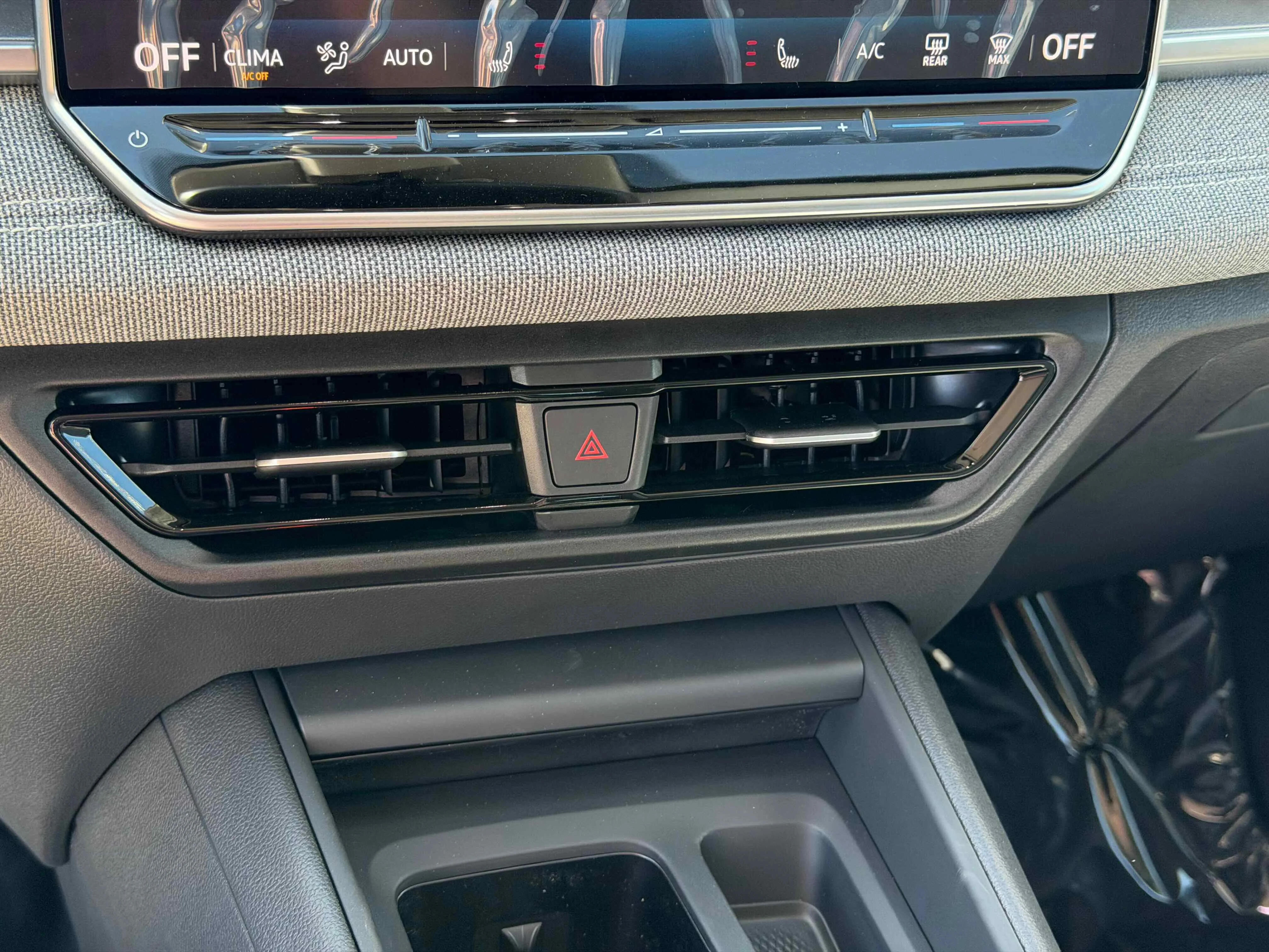 New 2026 Platinum Gray Volkswagen S image 19